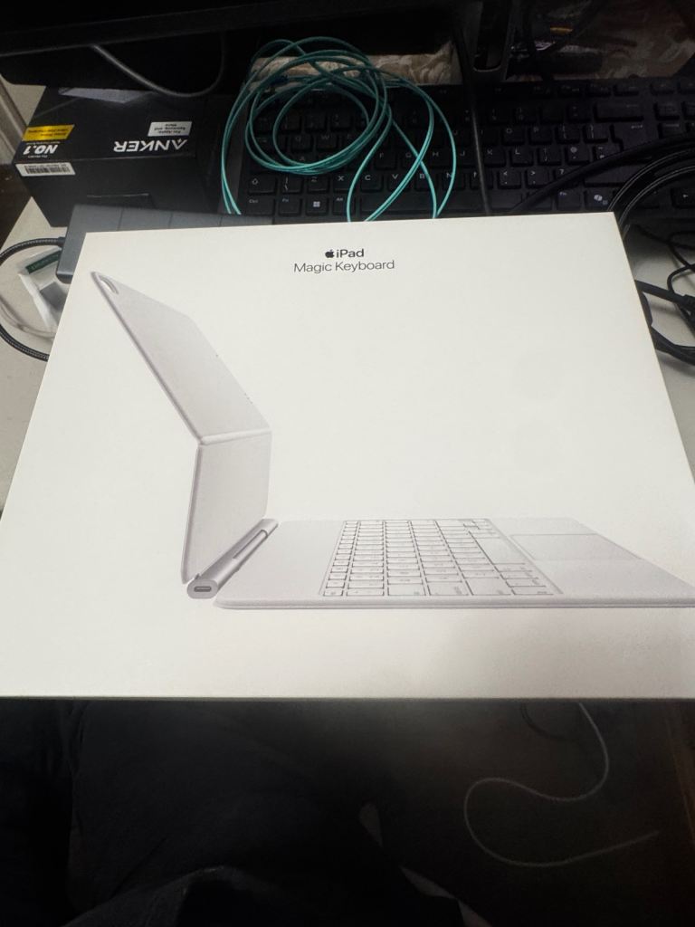 Apple iPad 13 Air Magic Keyboard – Brand New, White, £199.00 for Sale