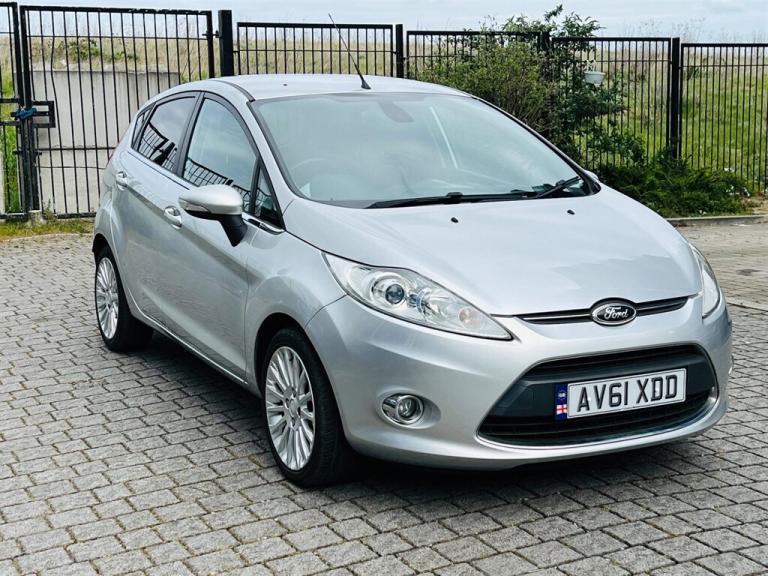 2011 Ford Fiesta 1.4 Titanium 5dr Auto HATCHBACK PETROL Automatic
