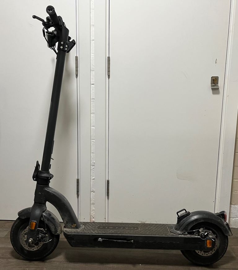 Carrera electric scooter