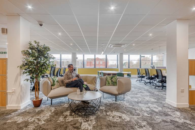 Gloucester - GL1 3AJ \ Coworking Access Available - Start Anytime