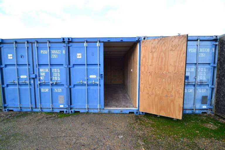20ft STORAGE container | 160sqft Store | FULLY INSULATED | LIGHTING | GATED AND SECURE