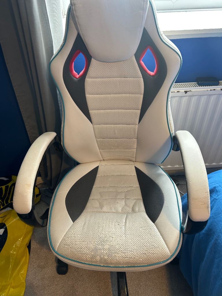 Gaming chair