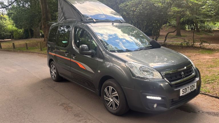 MICRO CAMPERVAN AUTOMATIC 18k MILES PROFESSIONAL CONVERSIONS POPTOP 2BERTH  ULEZ AIRCON CRUISE 