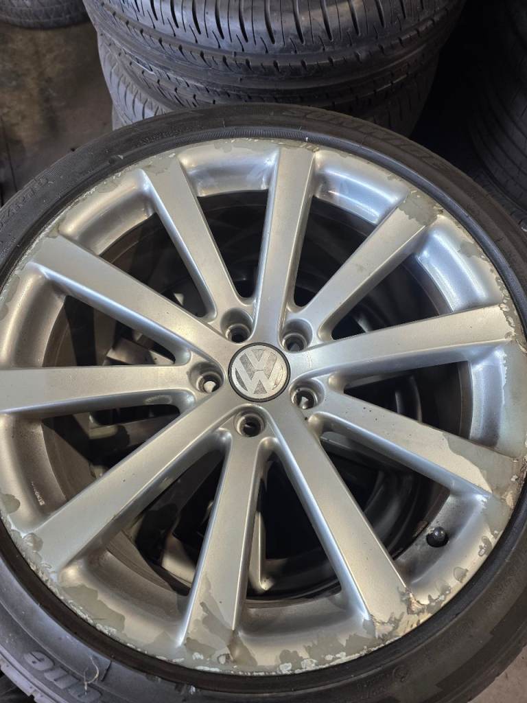 4x vw alloys with decent tyres 