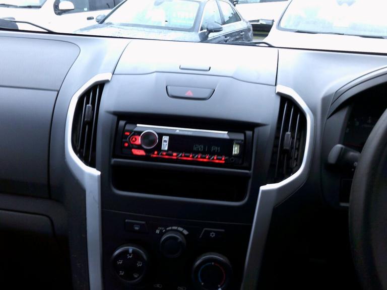 ISUZU D-MAX 2.5 TD Eiger 2015