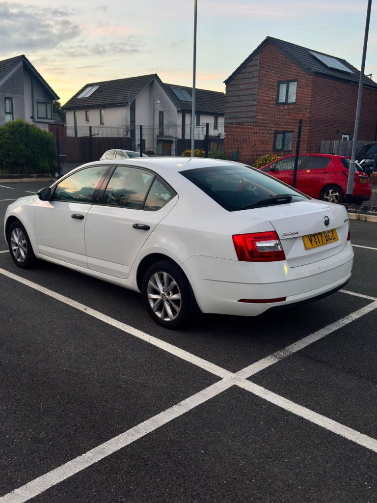 Skoda, OCTAVIA, Hatchback, 2017, Manual, 1598 (cc), 5 doors