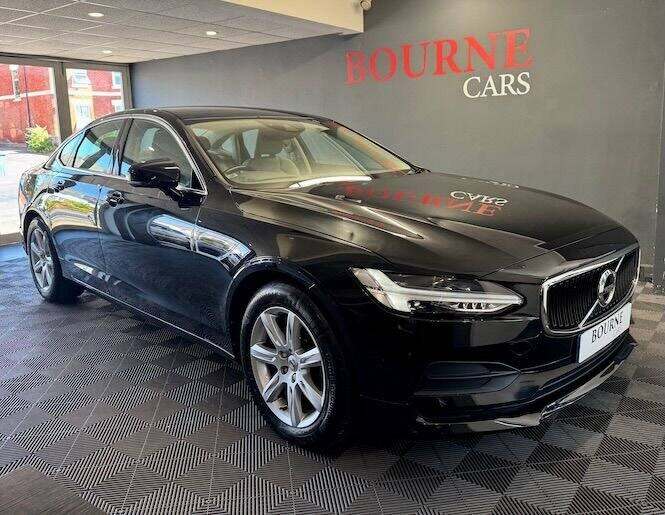 2017 Volvo S90 2.0 D4 Momentum Saloon 4dr Diesel Auto Euro 6 (s/s) (190 ps) Saloon Diesel Automatic