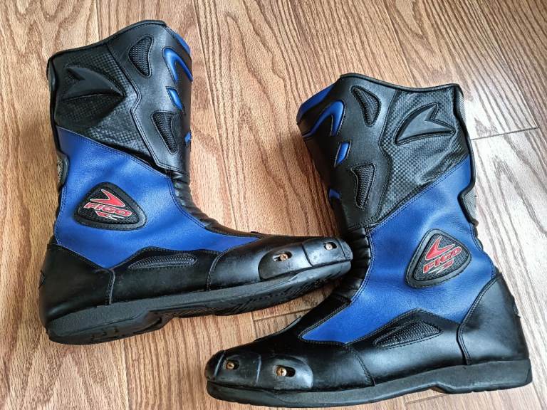 Mens Figo motorbike boots. Size 13