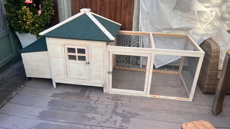 Chicken coop with run 