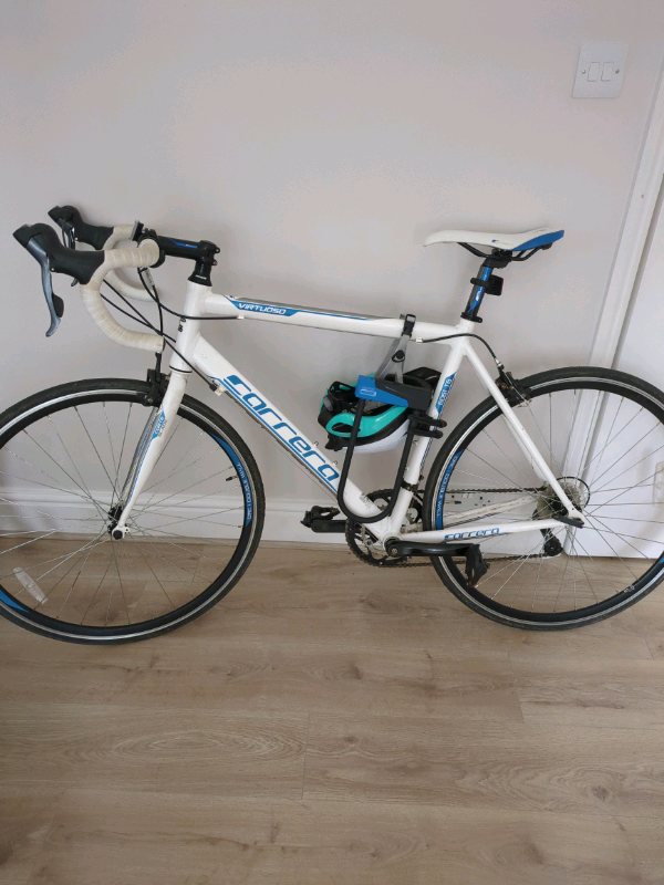 Carera Road Bike *fantastic condition*