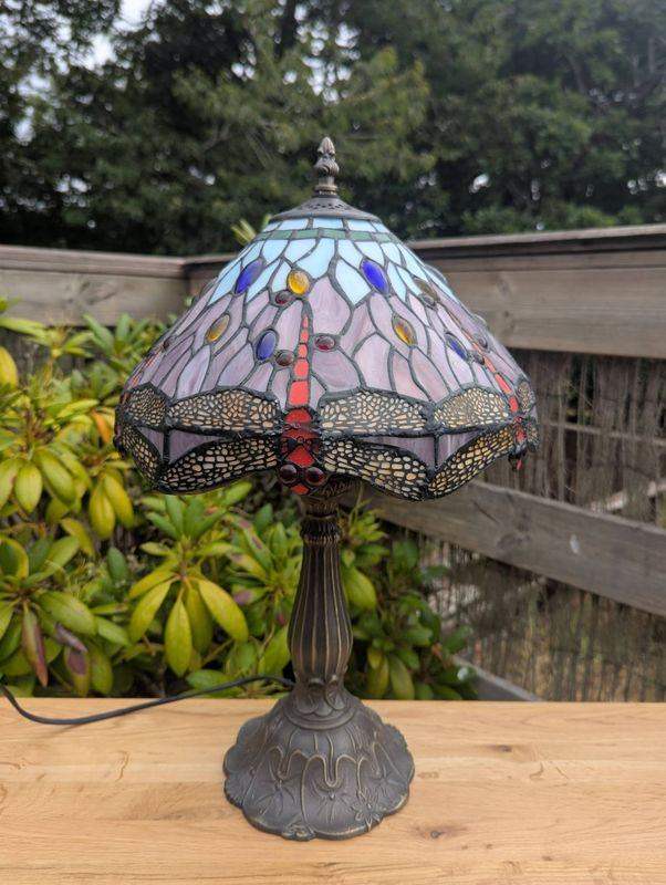 Beautiful dragonfly design tiffany lamp