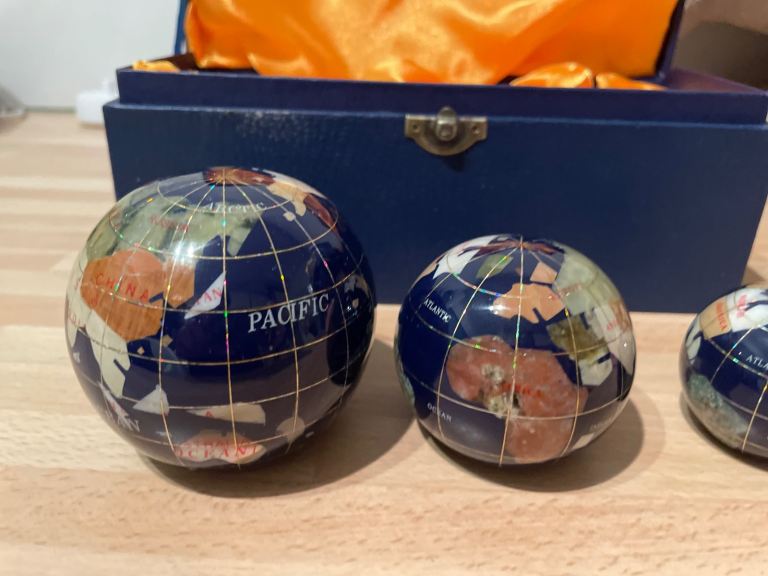 3 x gemstone globes