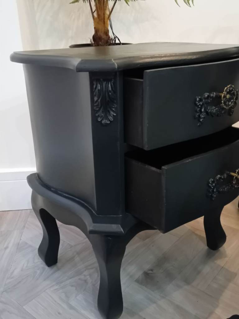 Bedside cabinet 