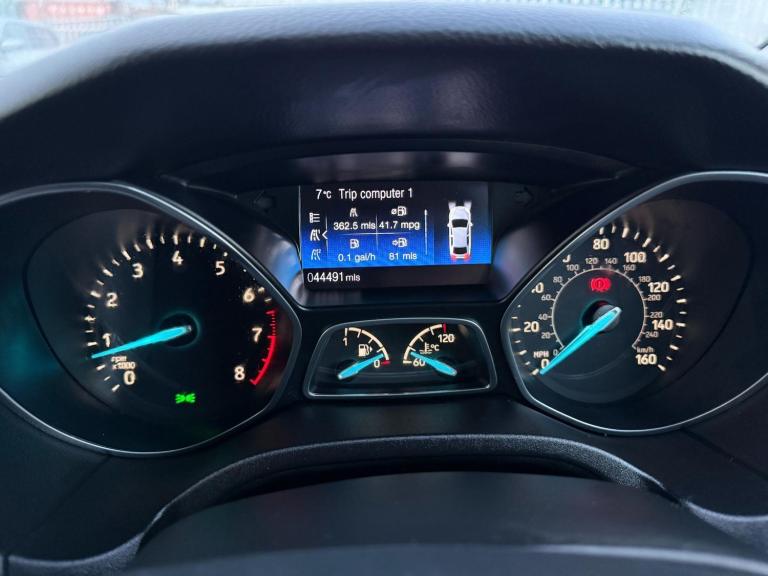 2015 Ford Focus 1.0T EcoBoost Titanium Euro 6 (s/s) 5dr HATCHBACK Petrol Manual