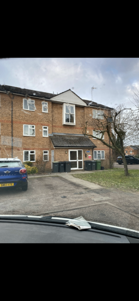 To let 2 bedroom flat lu32LL - quilter close