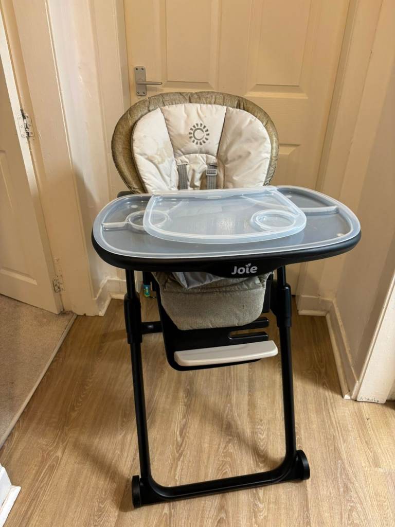 Baby table eating