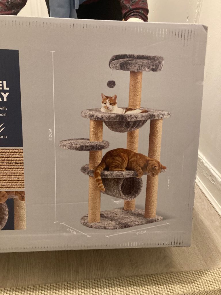 Smudge nap and play cat tree brand new in box £127