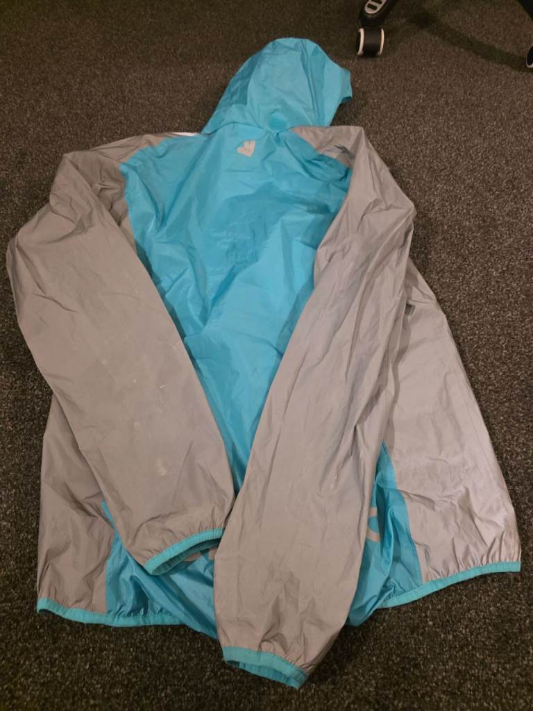 Delieveroo jacket large 