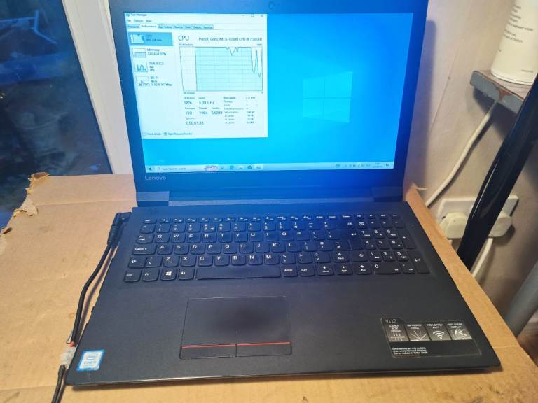 Lenovo V110-15IKB 15.6" i5-7200U 2.5GHZ 12Gb 240Gb Windows 10 HP