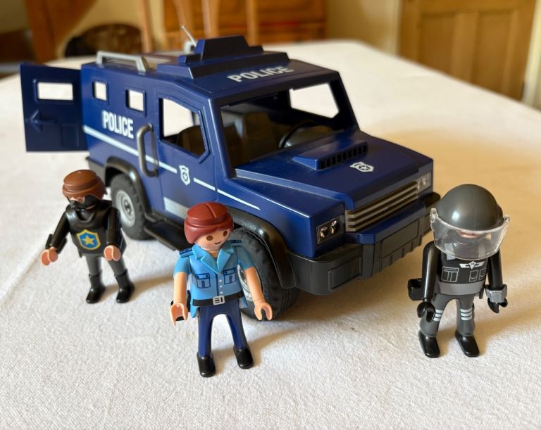 Play mobile City Action police Van.   