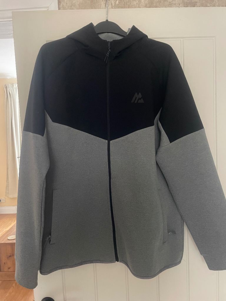 Montirex tech jacket - size large - as good as new 