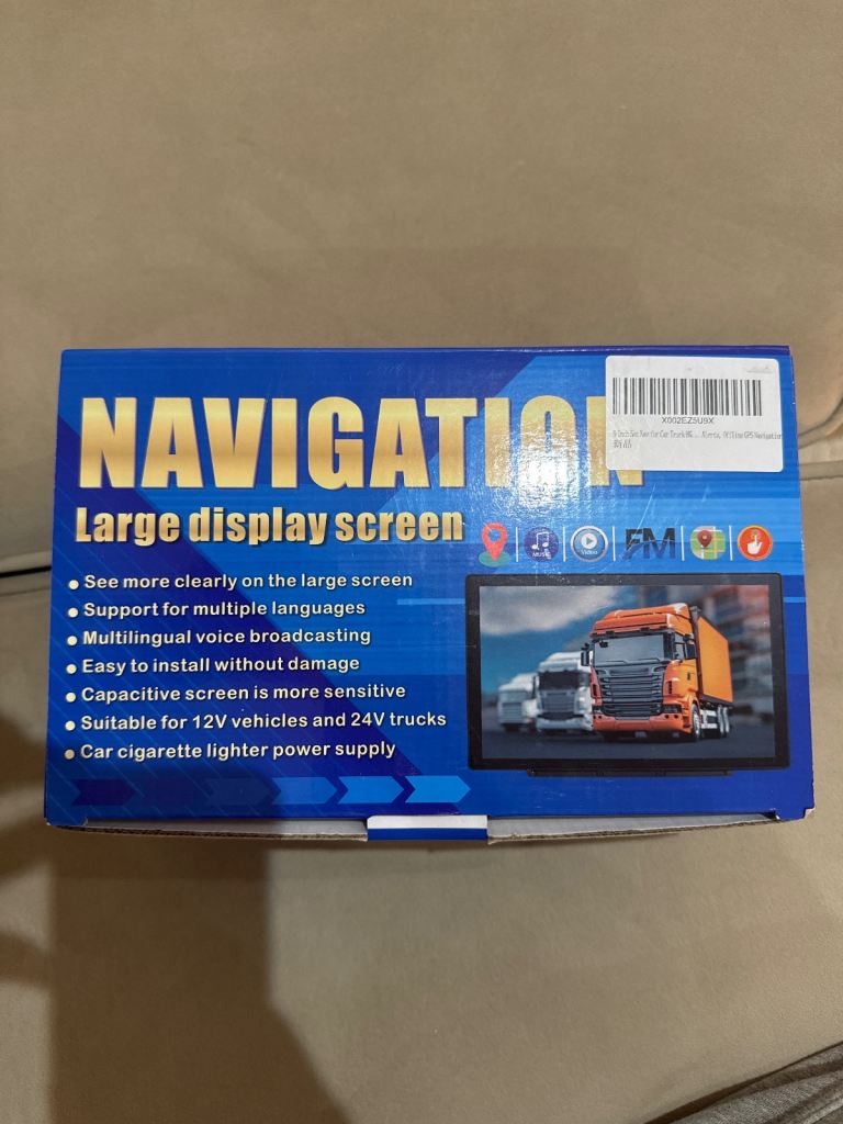 SAT NAV GPS NAVIGATION WITH LARGE DISPLAY SCREEN