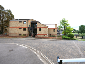 Unfurnished 1 Bedroom Flat - Beaulands Close, Cambridge, CB4 1JA