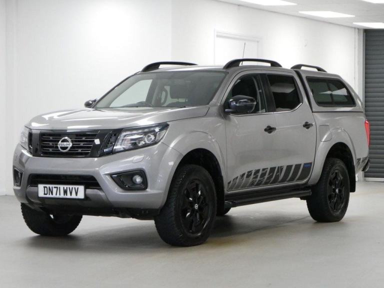 71 NISSAN NAVARA 2.3 DCI 190 BHP N-GUARD 4WD AUTOMATIC ( GLAZED CANOPY )