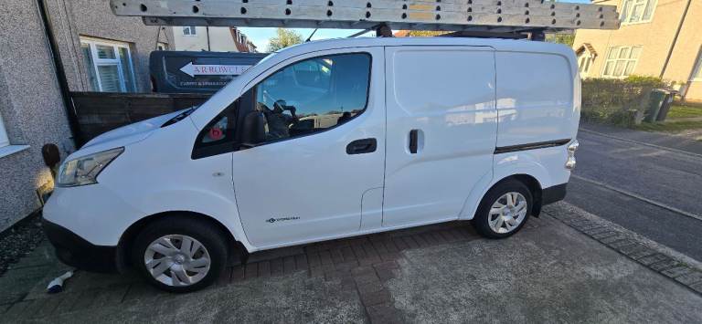 Nissan env200 for sale