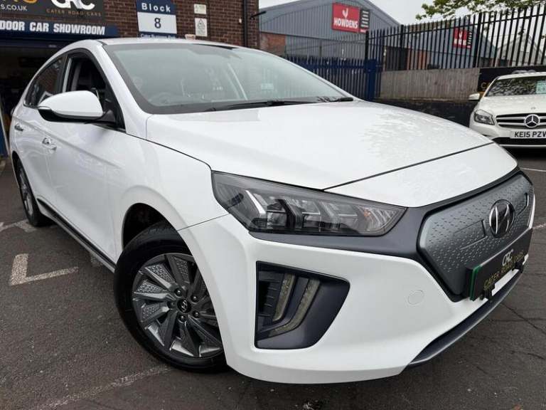 2023 Hyundai IONIQ 38.3kWh Premium Hatchback 5dr Electric Auto (136 ps) Hatchback Electric Automatic
