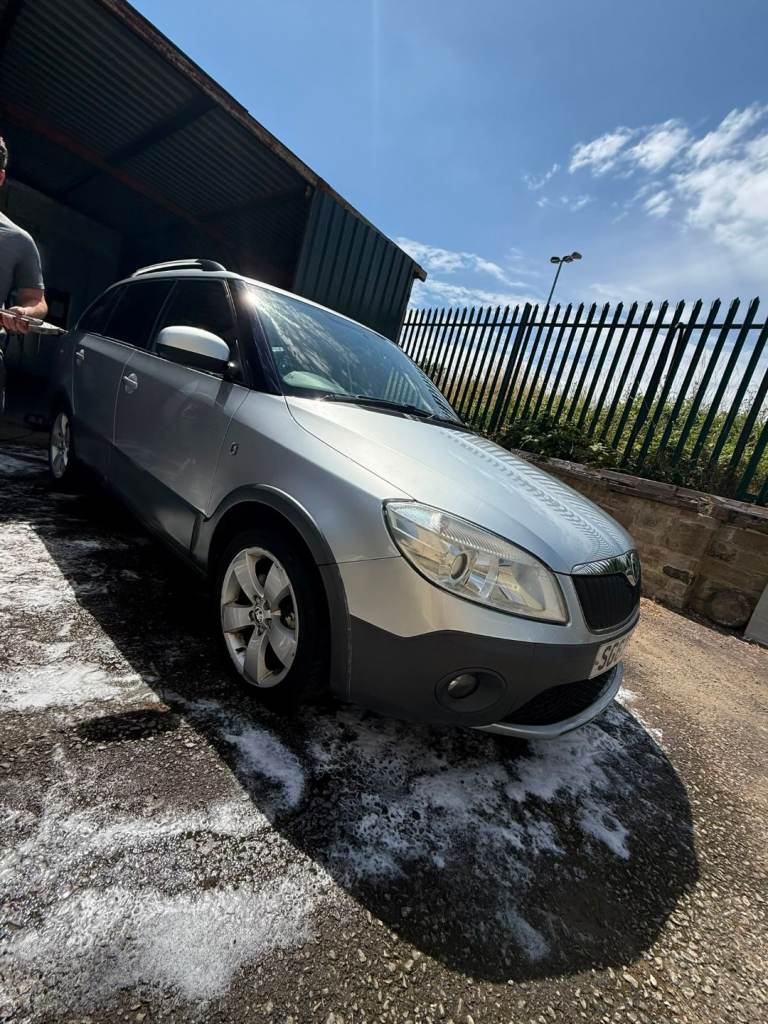 Skoda, FABIA, Estate, 2012, Manual, 1598 (cc), 5 doors
