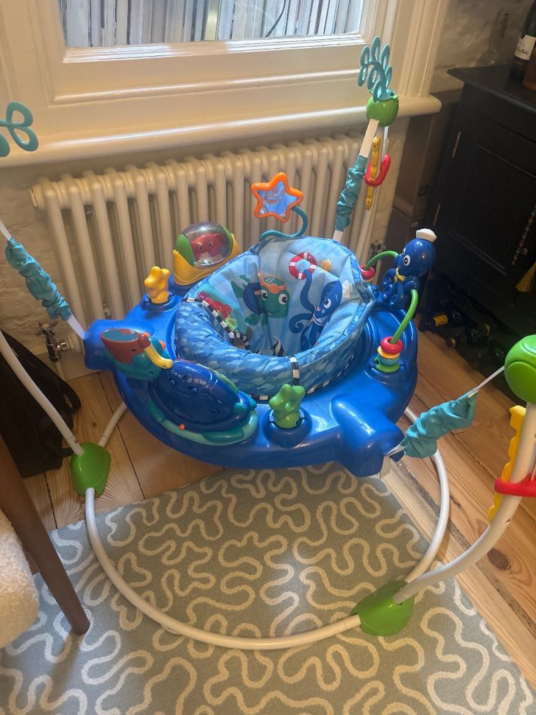 Baby Einstein bouncer 