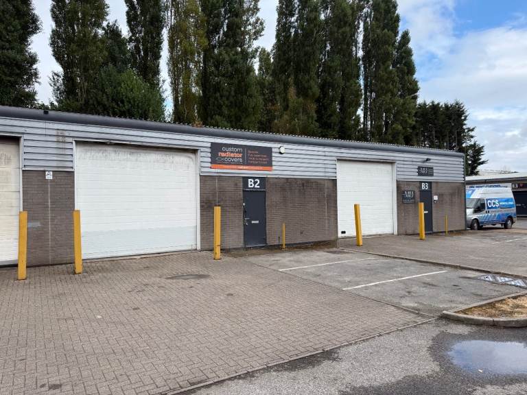 Industrial Unit To Rent in Ilkeston (Perfect for Motor Trade)