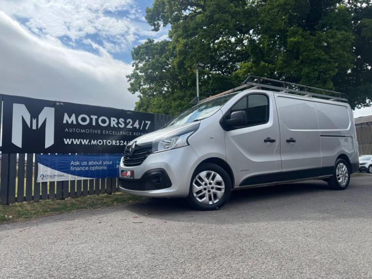 Renault Trafic TRAFIC LL29 dCi 120 SPORT NAV VAN+CRUISE!+AIR!+DAB!+LONG WHEEL