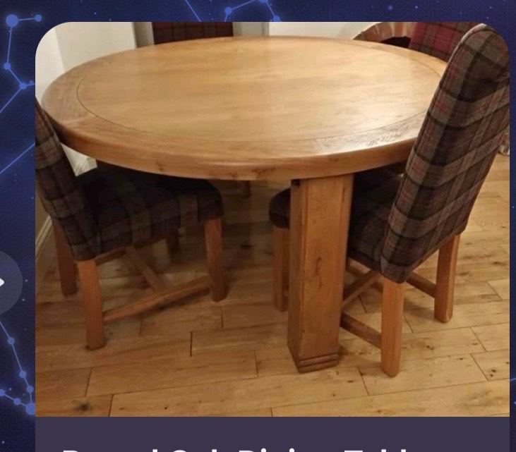 Oak dining room table 