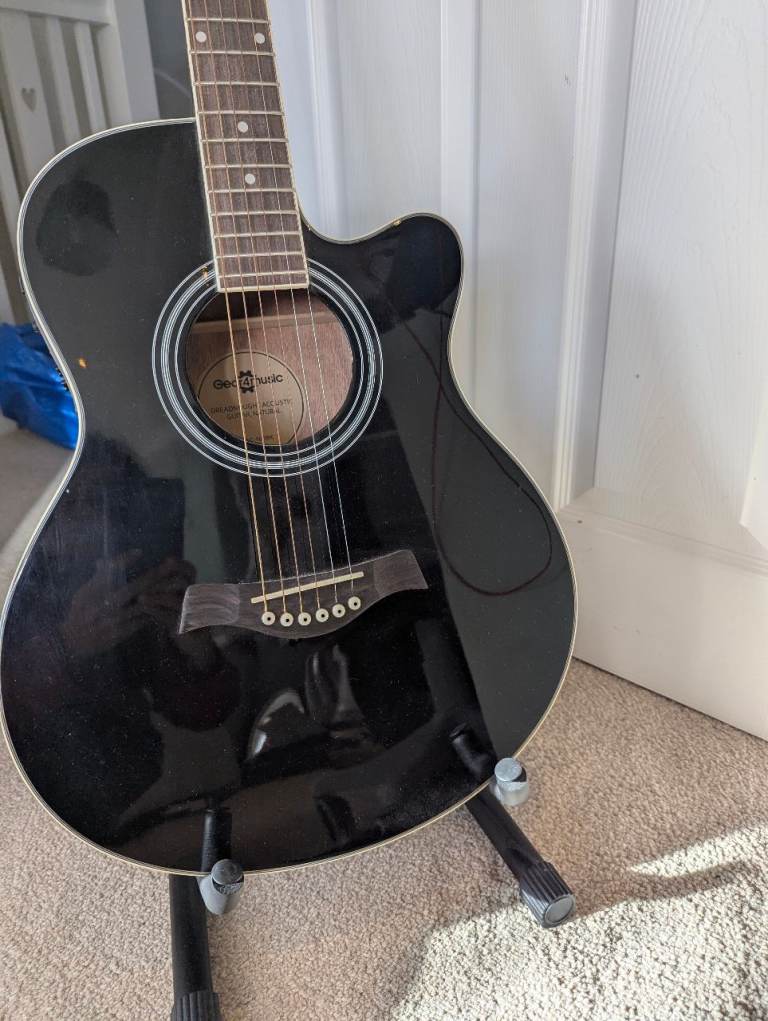 Acoustic Guitar 