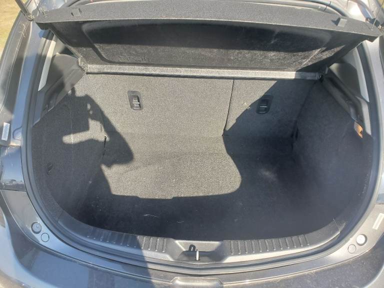 Mazda, TS 3, Hatchback, 2011, Manual, 1598 (cc), 5 doors