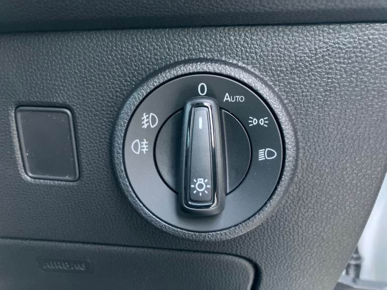 2025 SEAT Ateca 1.5 TSI EVO FR Black Edition 5dr Estate PETROL Manual