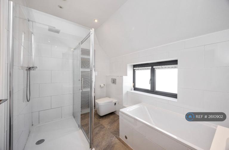 4 bedroom house in Marine Drive, Saltdean, Brighton, BN2 (4 bed) (#2610902)