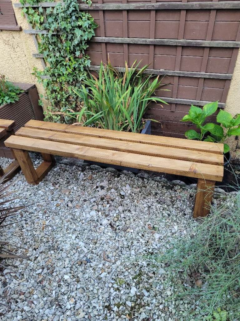Garden bench 