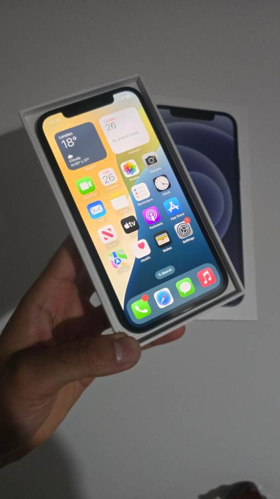 Excellent condition iPhone 12 64gb Black Unlocked Apple 90 days warranty original box