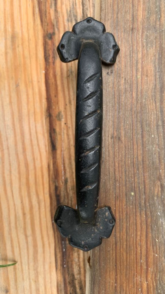 Metal kitchen draw cupboard handles