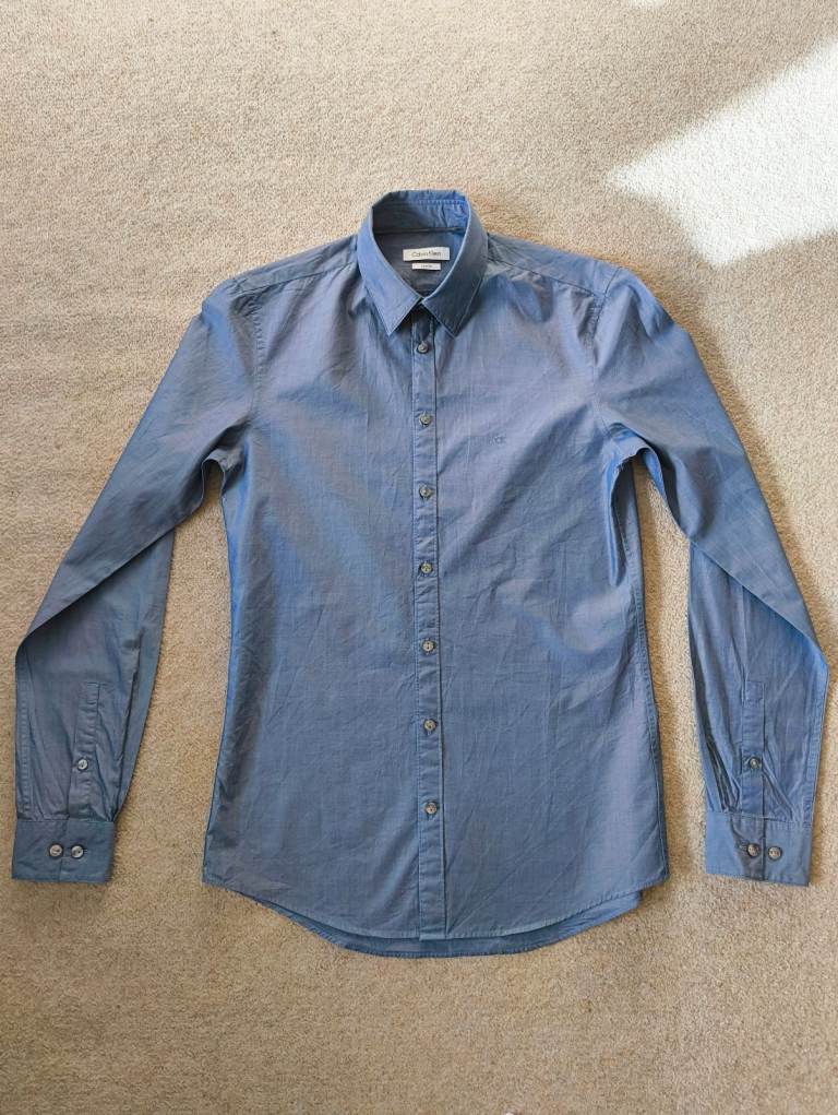 Men's slim fit blue cotton Calvin Klein shirt size 37 (collar 14.5) £5