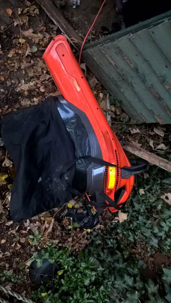 Flymo leaf blower and vacuum 