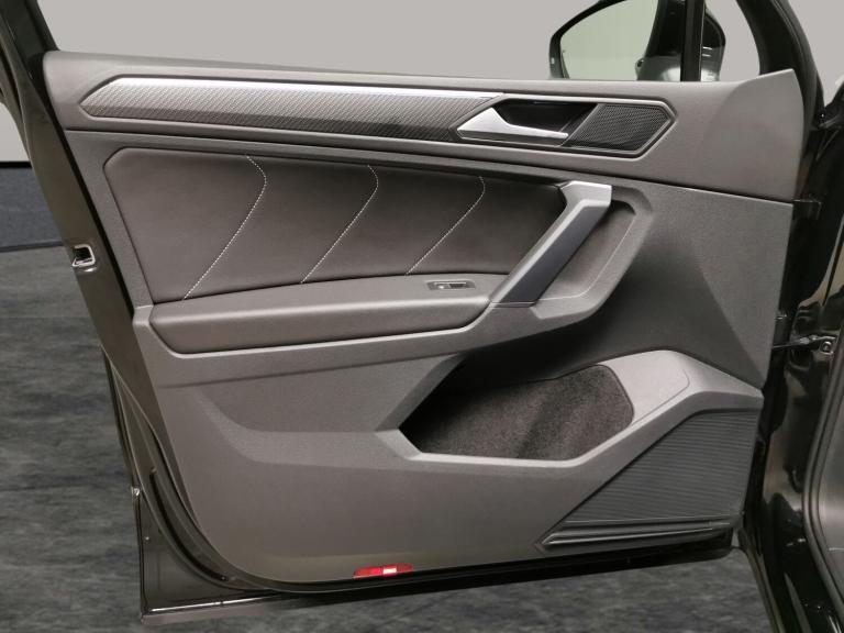 2023 Volkswagen Tiguan 2.0 TDI R-Line 5dr DSG ESTATE DIESEL Automatic