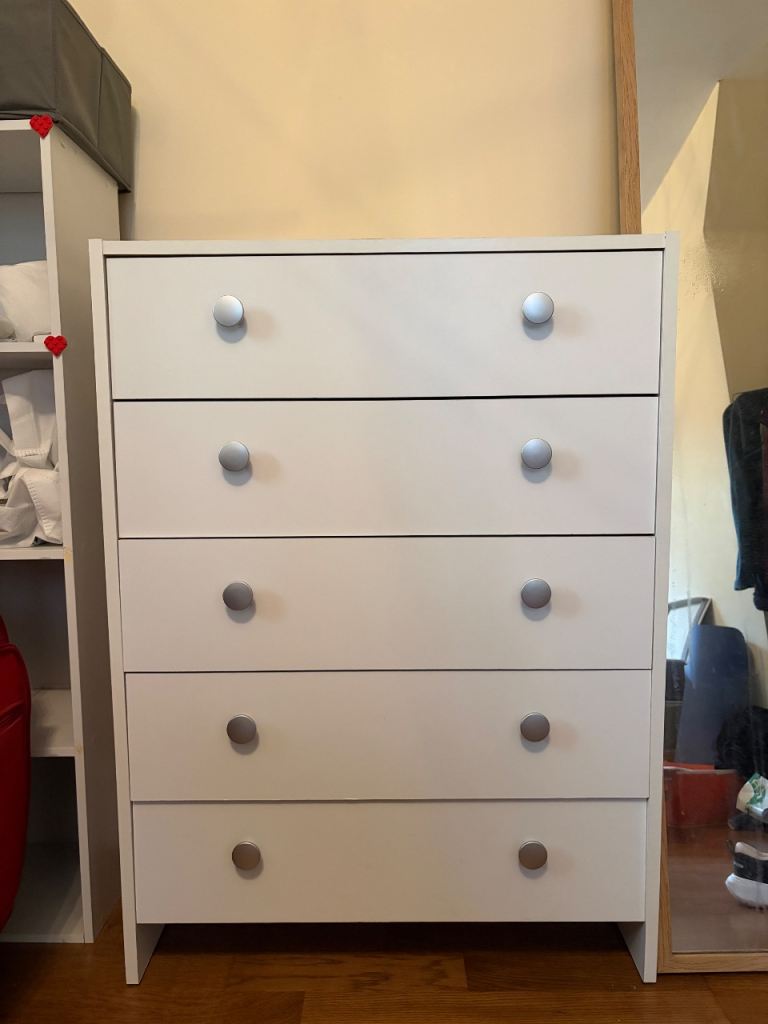 Argos White Chest of 5 Drawers – Good Condition