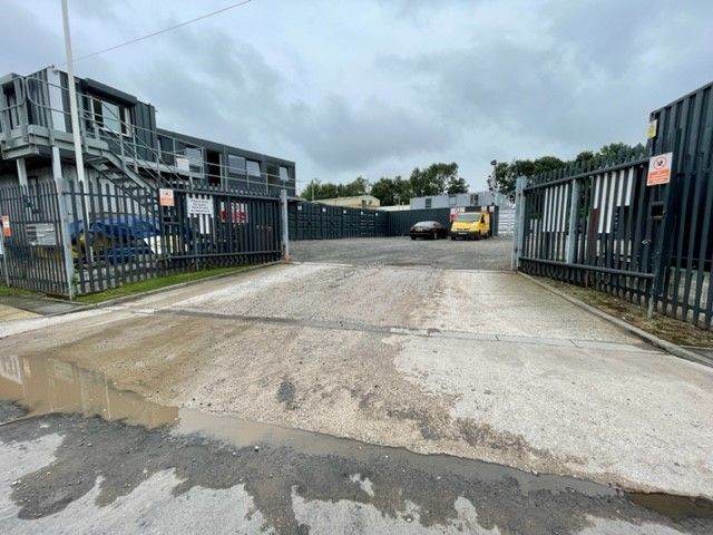 20ft X 8ft units to rent £140.00PCM Secure sites various locations