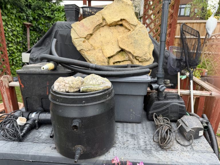 Complete pond kit
