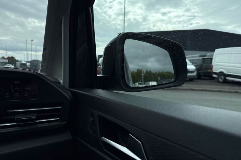 2024 Volkswagen Caddy Maxi 2.0 TDI 122 Life 5dr DSG Van DIESEL Automatic