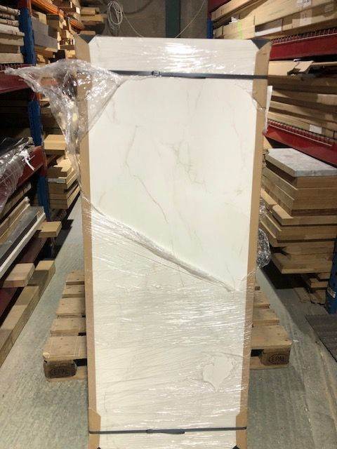 WREN'S BRAND NEW SOLID COMPACT LAMINATE WORKTOPS FOR KITCHENS OR BATHROOMS. RRP £900